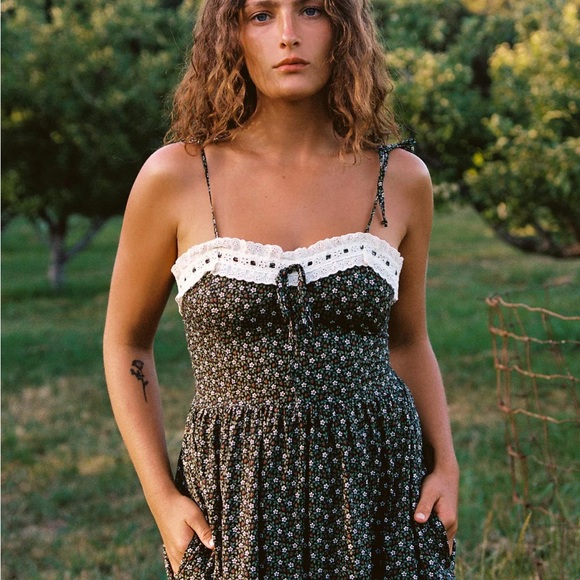 NWT Christy Dawn Emma Dress in Night Strawberry (M) - Picture 7 of 9